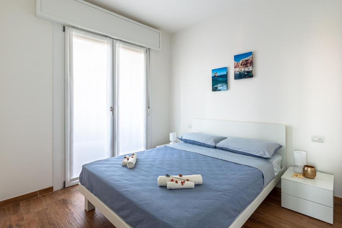 Panoramic Sea House - Housity