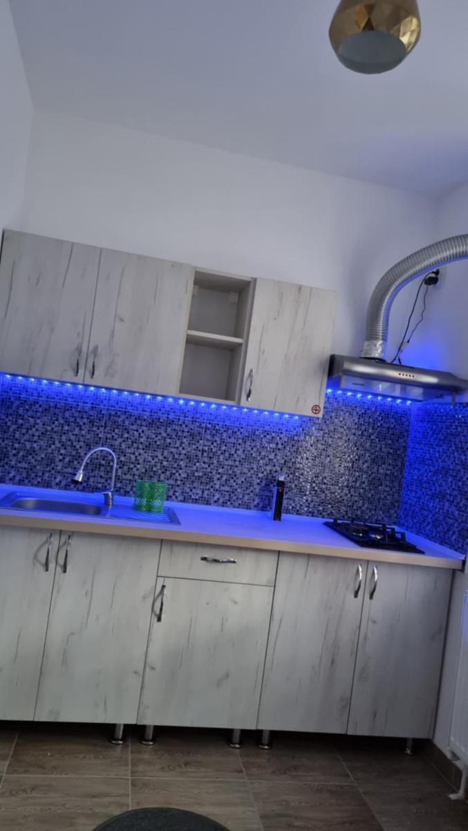 Garsoniera Bro - Housity