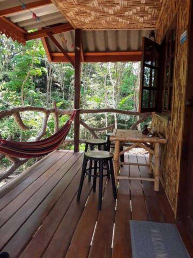 Treehouse Holidays-Love Nest - Housity