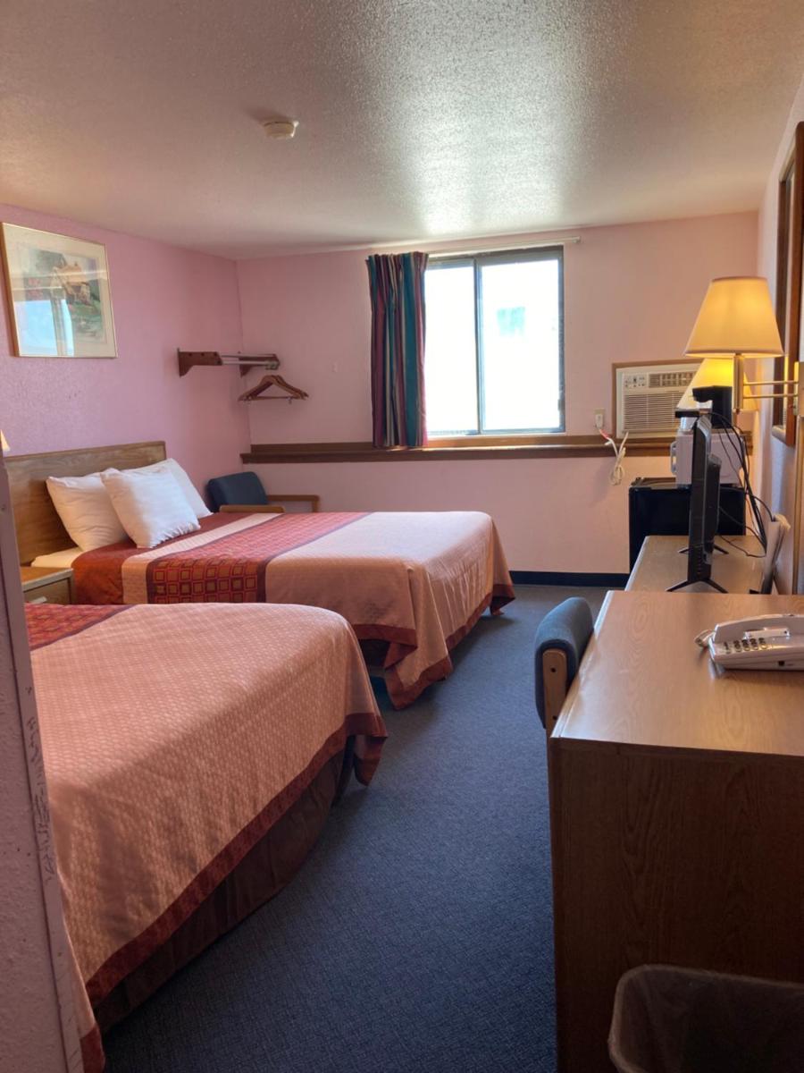 Executive Inn - Housity