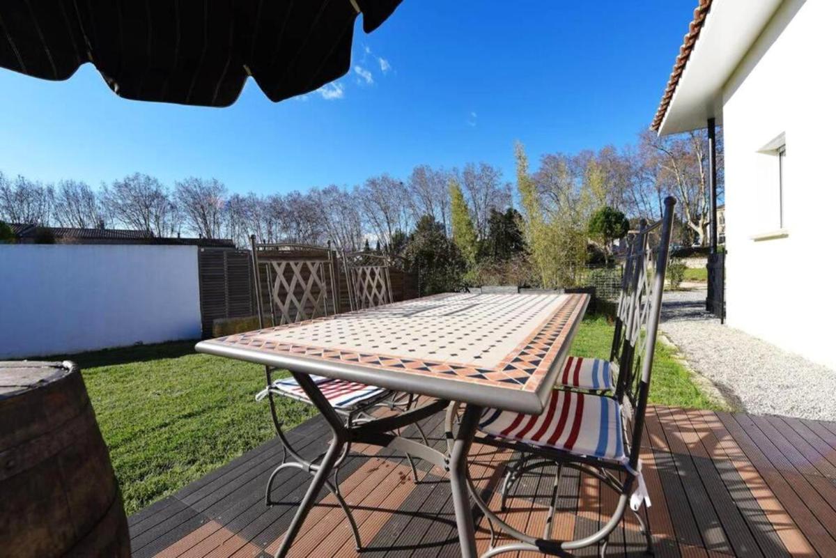 Suitetrails - Maison de 2 chambres avec jardin clos et wifi a Marsillargues