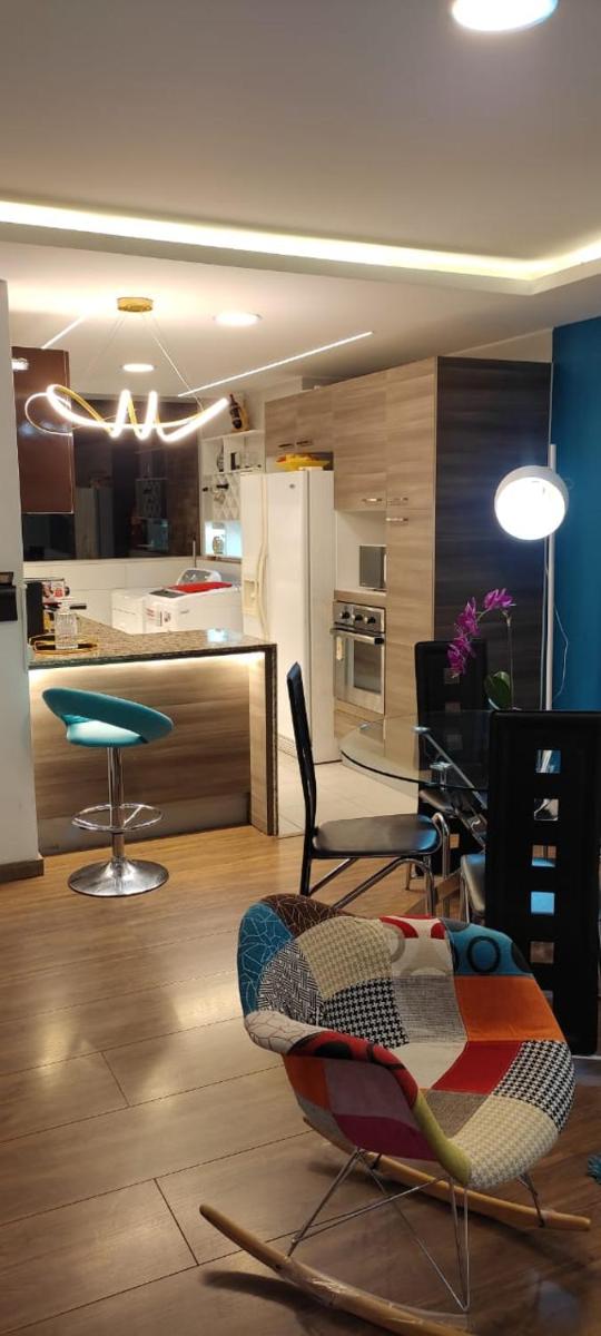 Suite de Lujo, Piso Alto, junto Parque Carolina, Generador electrico - Hizvo