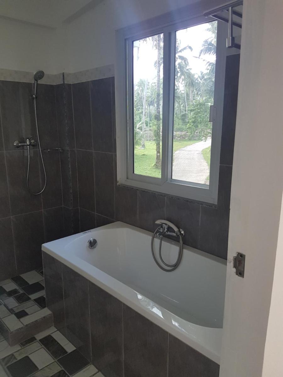 Pentaqua -Dineros Guest House - Housity