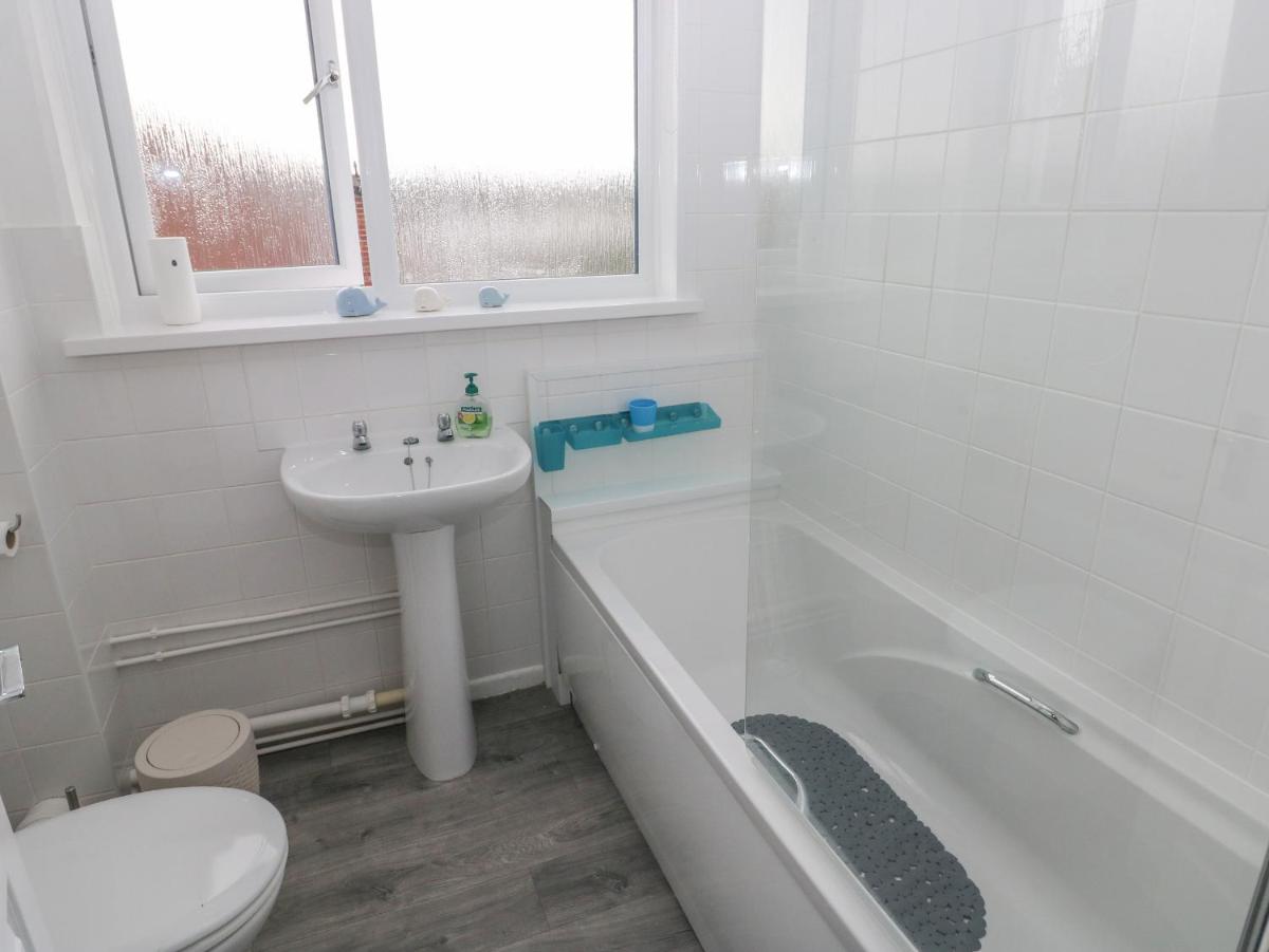 21 Sandfield Road - Housity