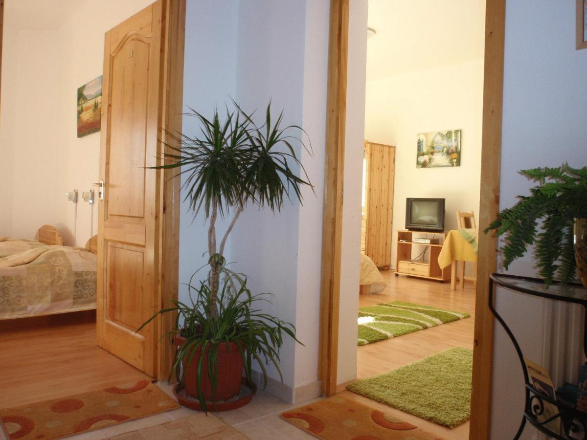 Centrum Apartmanház Pécs - Housity