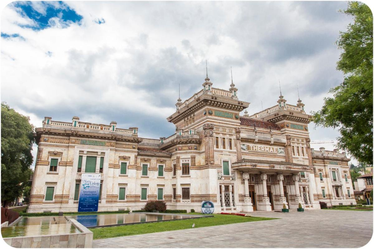 Hotel Ristorante San Carlo - Housity