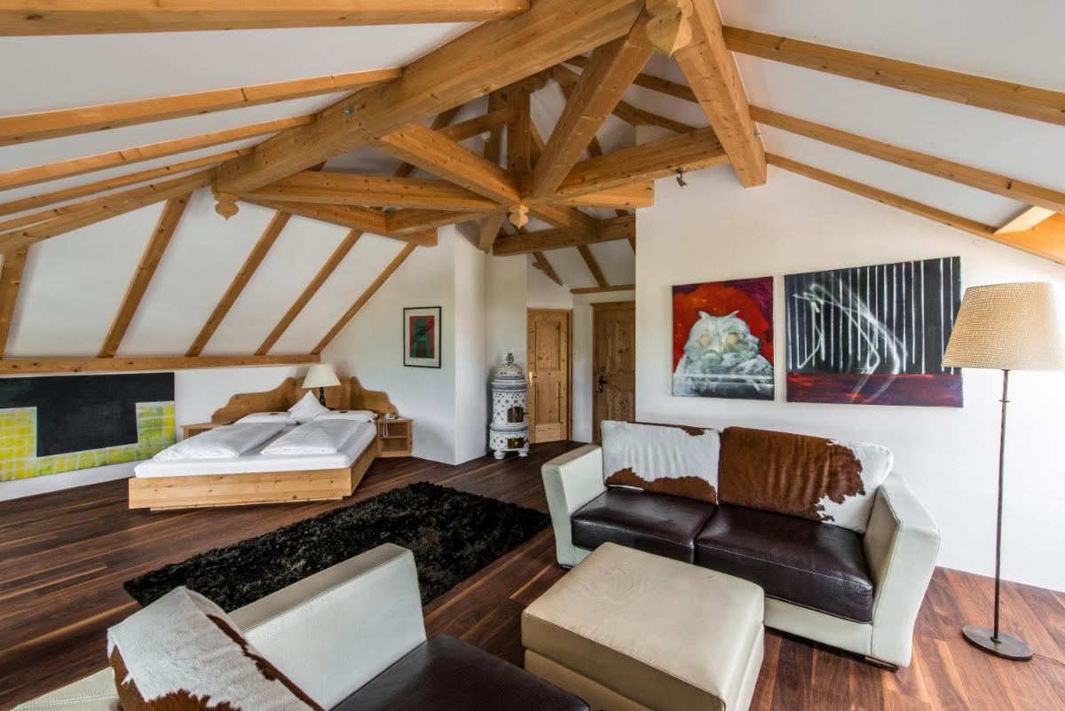 Romantik Hotel Turm - Housity