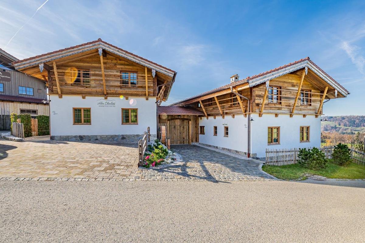 Alm-Chalets-Samerberg - Housity