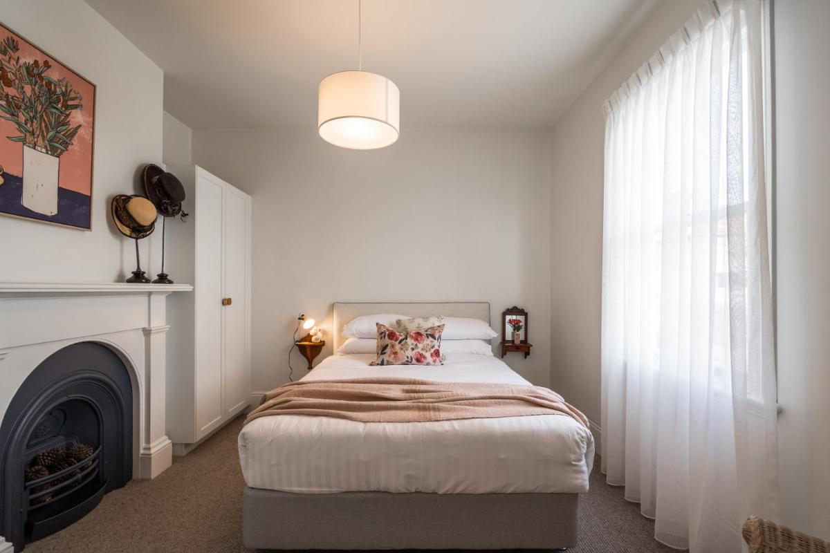 Aunt Sarah's - Housity