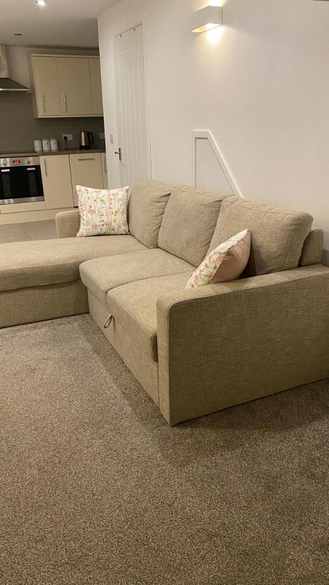 DealHouse F7- Apartments - Housity