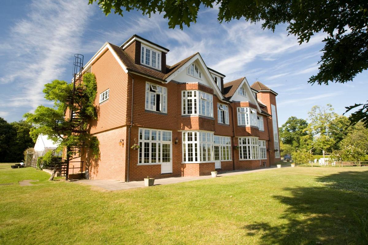 Grovefield House Hotel By Uno -FREE PARKING - Hizvo