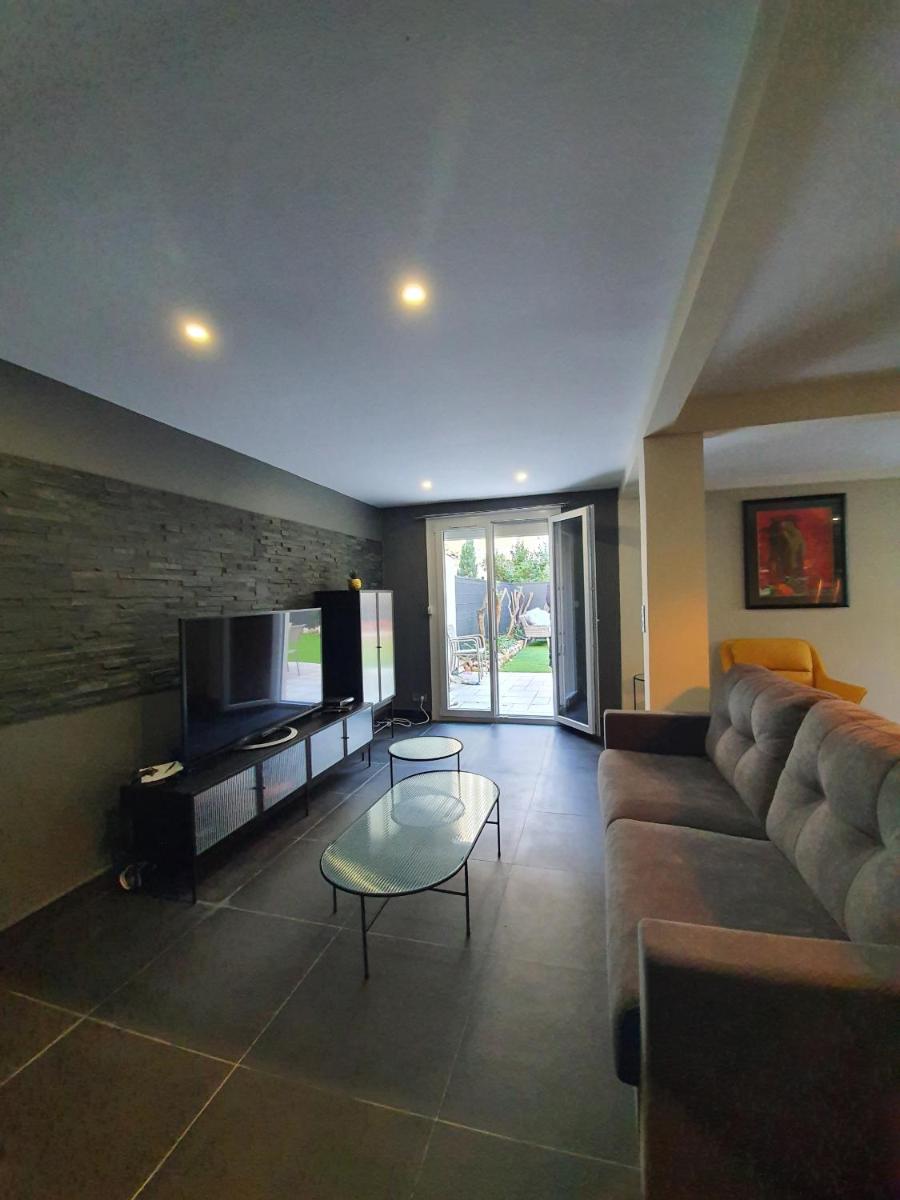 Paradise House 70m2, by Welcome to Cannes - Housity