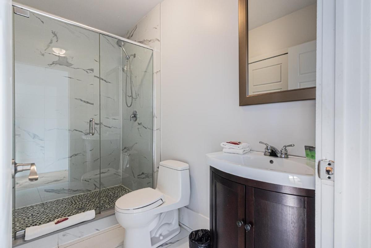 Welcoming and Homey unit near Mount Royal by DenStays - Housity