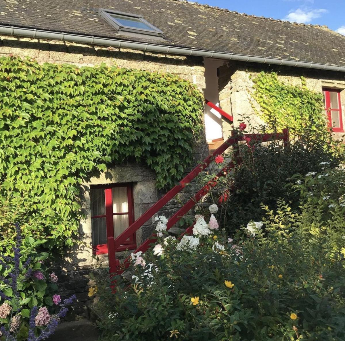 Le Châtel - Housity