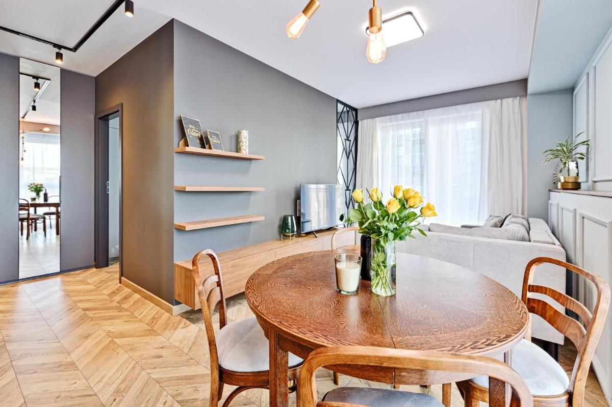 ApartHouse Fabryczna - Housity