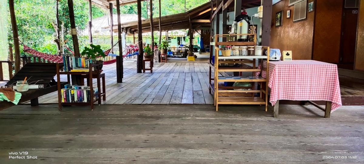 TA YAI HOMESTAY (ตา ยาย โฮมสเตย์) - Housity
