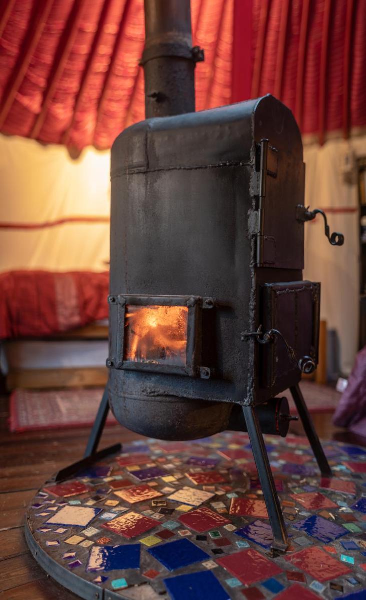 Yurt 1 - Housity