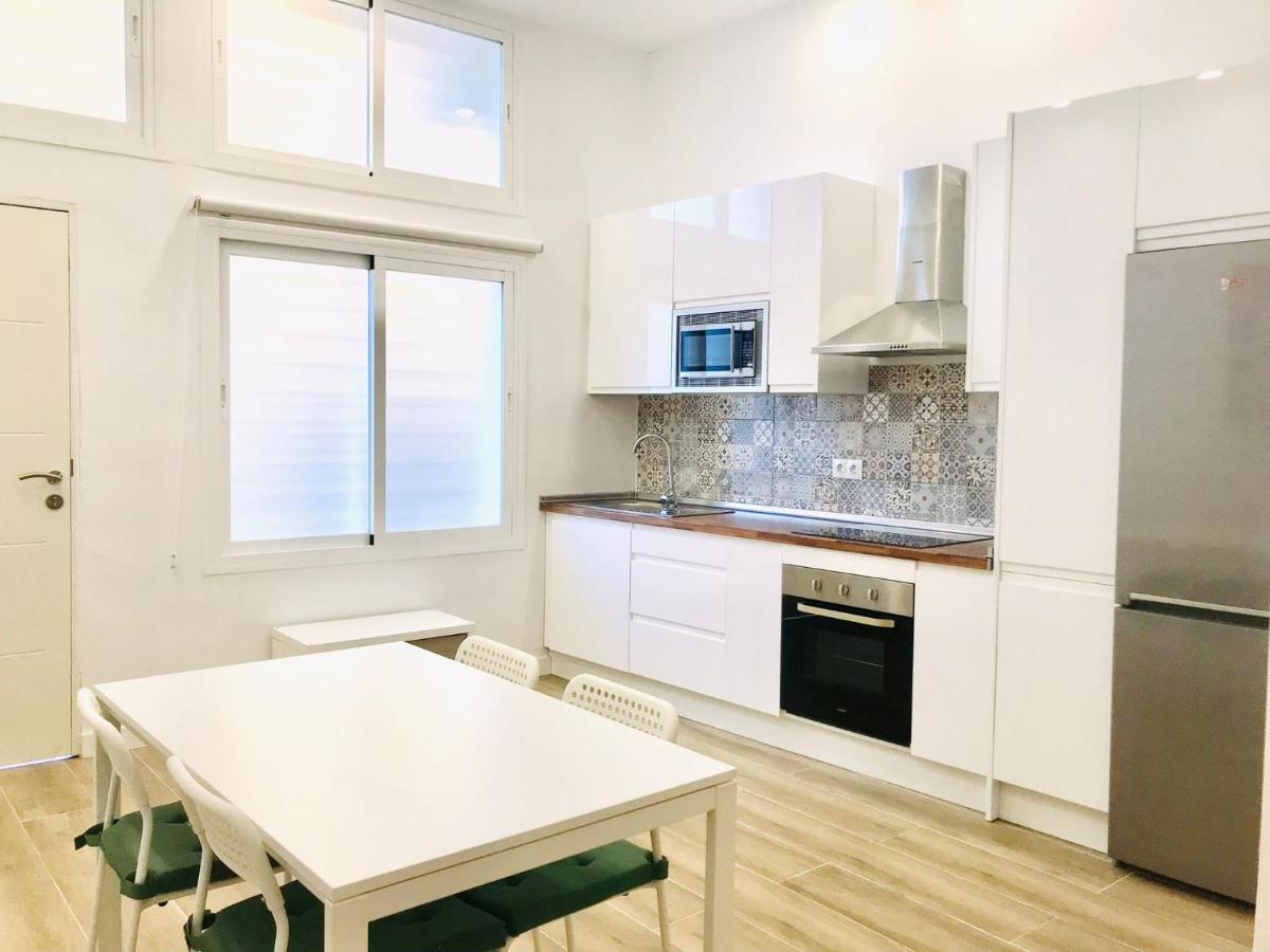 Munilla & Beach by ELE Apartments - Housity