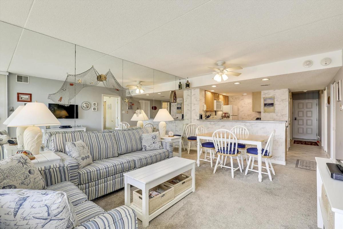 Sea Watch - Housity
