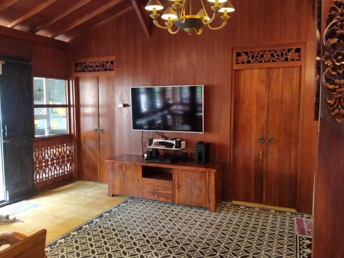 The Pekayon Villa Pacet - Housity