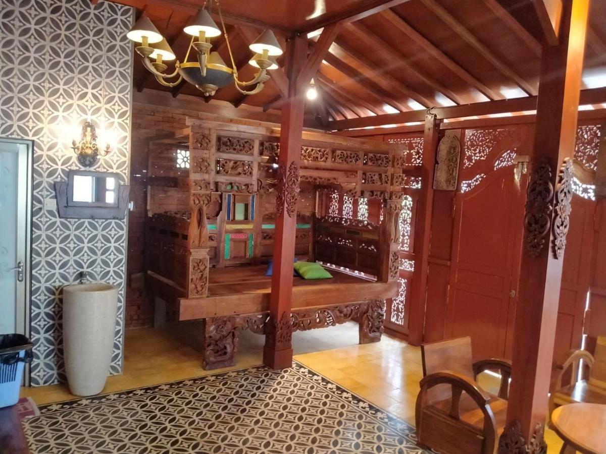 The Pekayon Villa Pacet - Housity