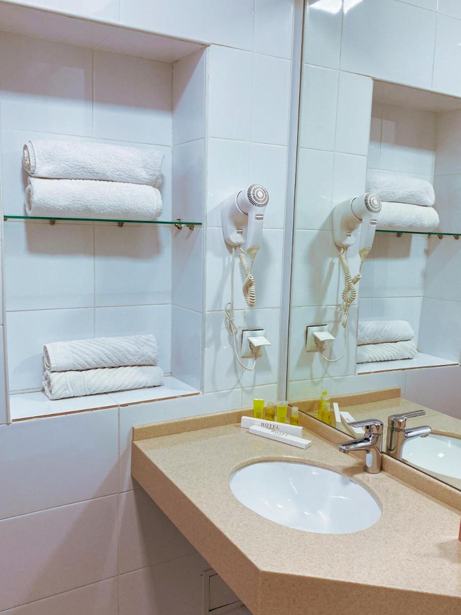 Nomad Hotel - Housity