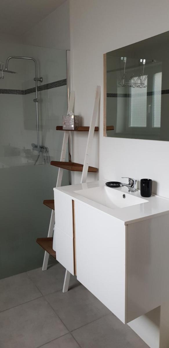 chez Mireille - Housity