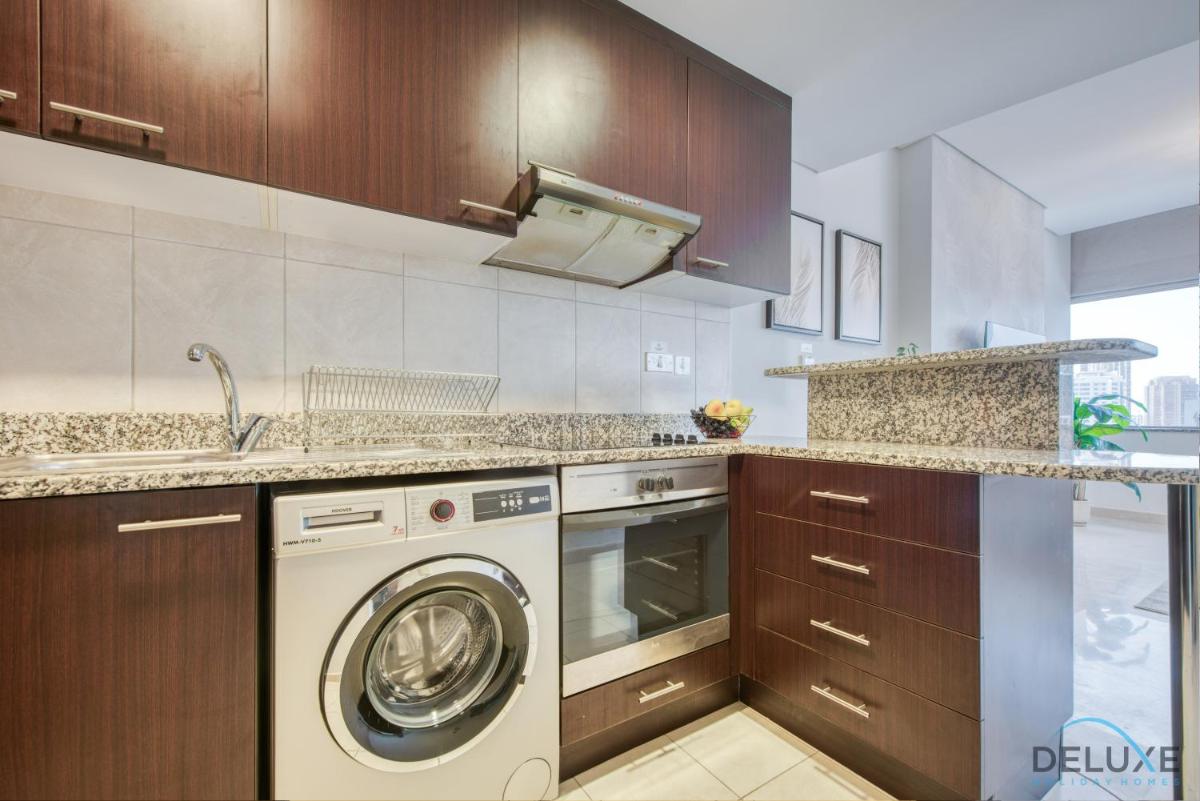 Calm Studio at Sky Gardens DIFC by Deluxe Holiday Homes - Housity