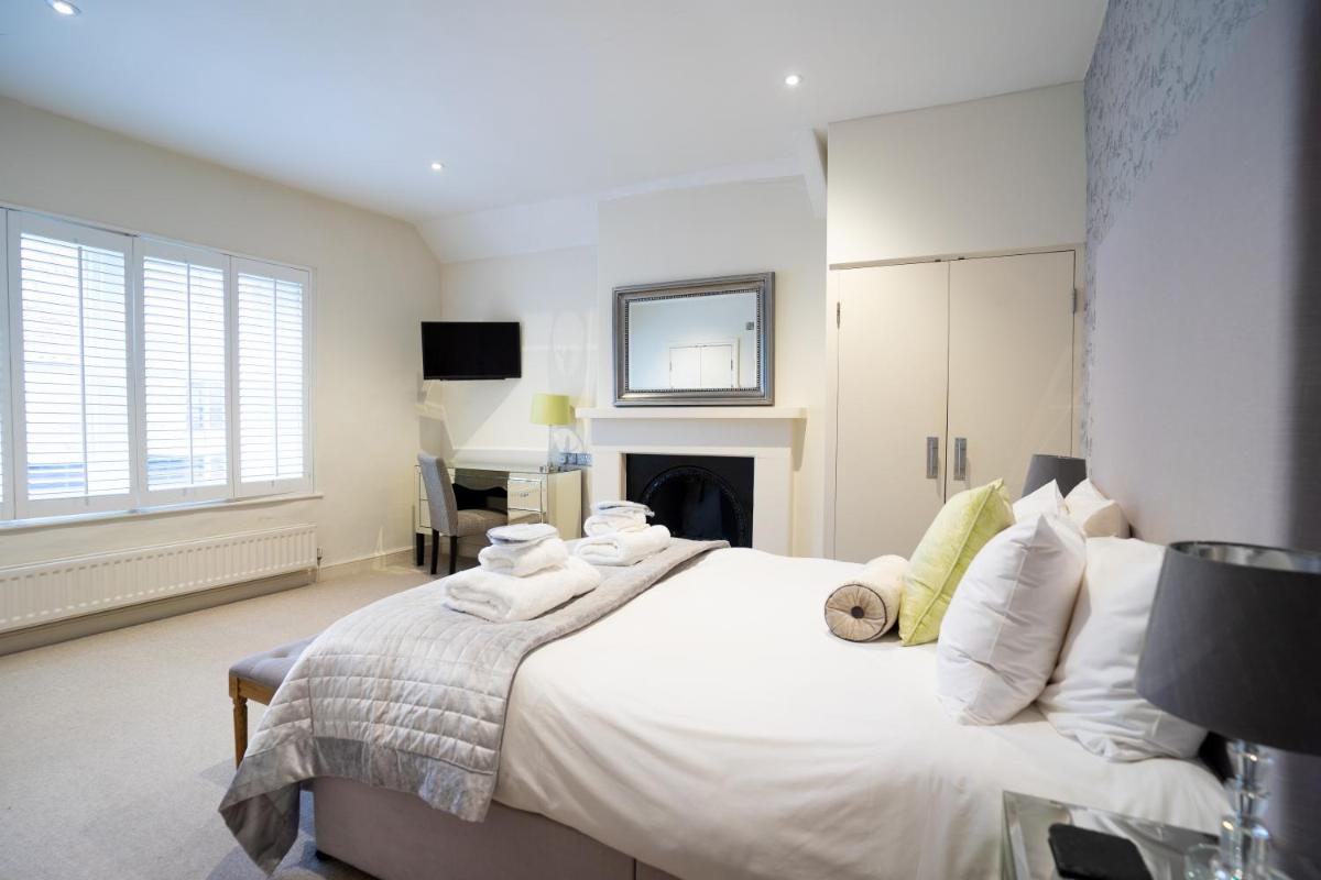 The Bear & Swan - Housity