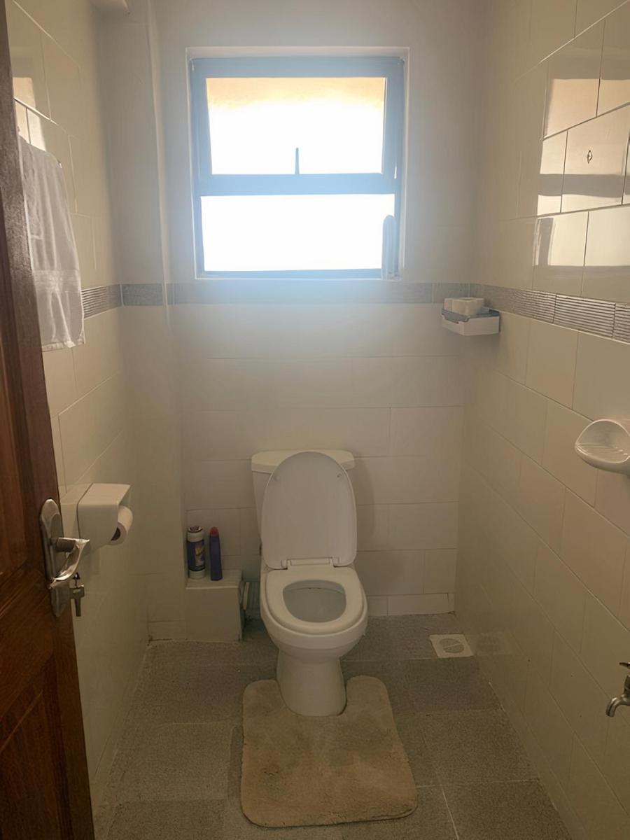 Suitetrails - Peaceful and Lovely 1 bedroom with a city view.