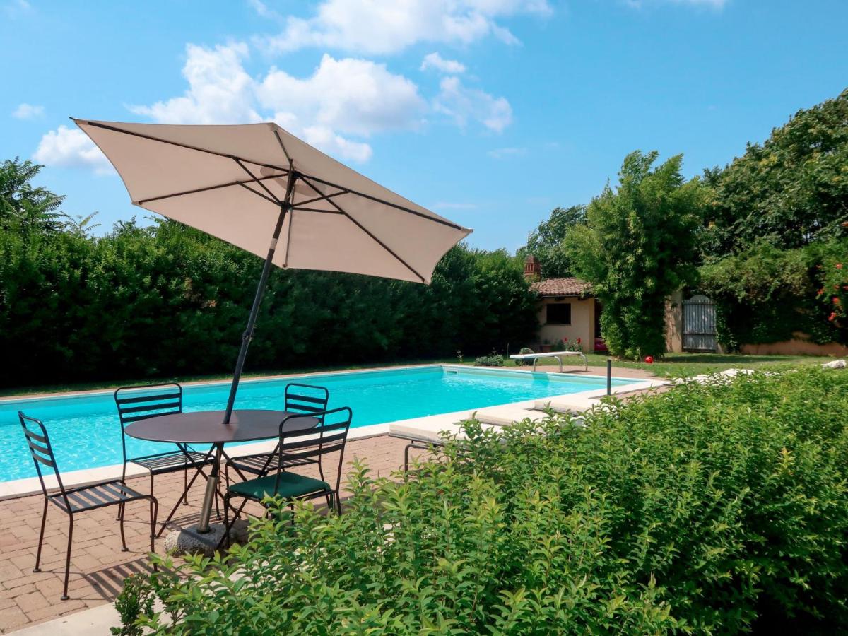 Holiday Home Marina - TNT100 by Interhome - Housity