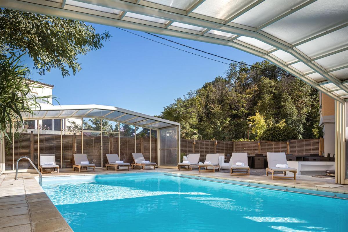 Piscine de l'établissement Hôtel Spa Thermalia ou située à proximité