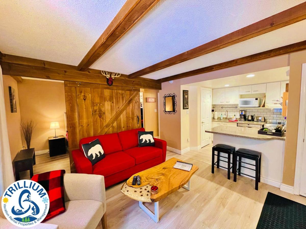 Rustic Mountainside Chalet - Housity