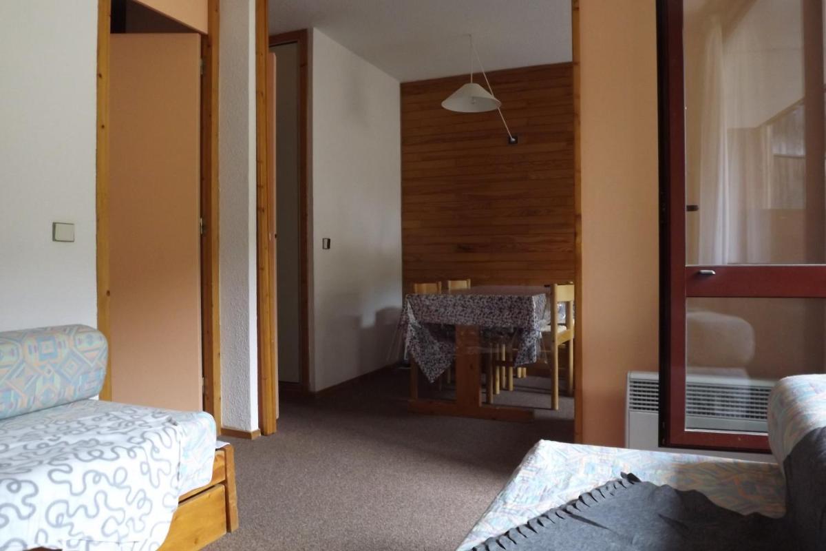 Apt For 4 With Balcony At The Plagne - Housity