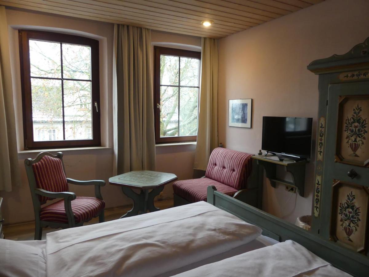 Bayerischer Hof - Housity
