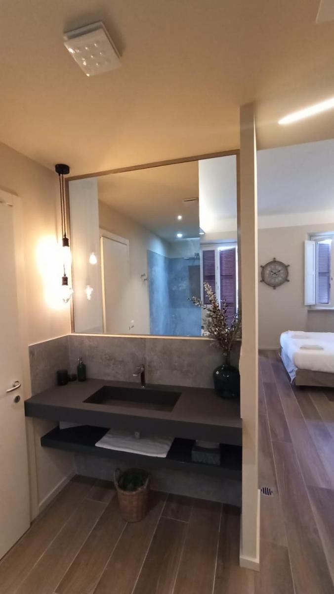 La Romantica camere e wellness - Housity