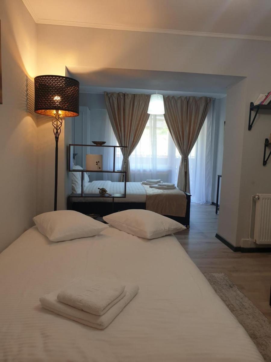 Ra's Studio - Housity