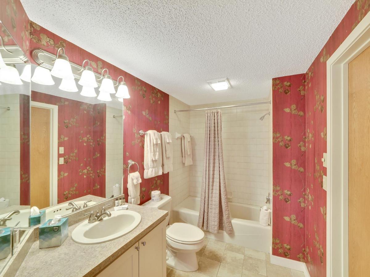 343 Edgewater Inn - Housity