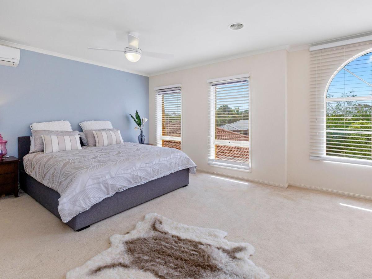 FAMILY ENTERTAINER Mormington - Housity