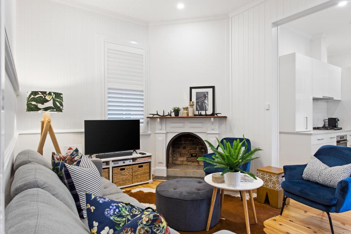 Sierra Cottage - A Homely Space, Superb Location - Housity