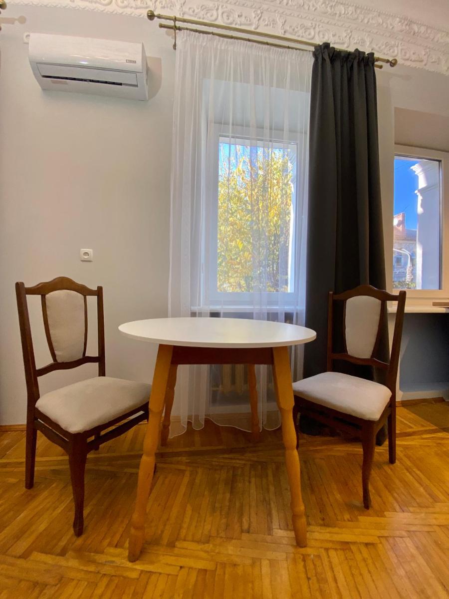 Ermitage Apt, Апартаменти в Центрі Дніпра - Housity