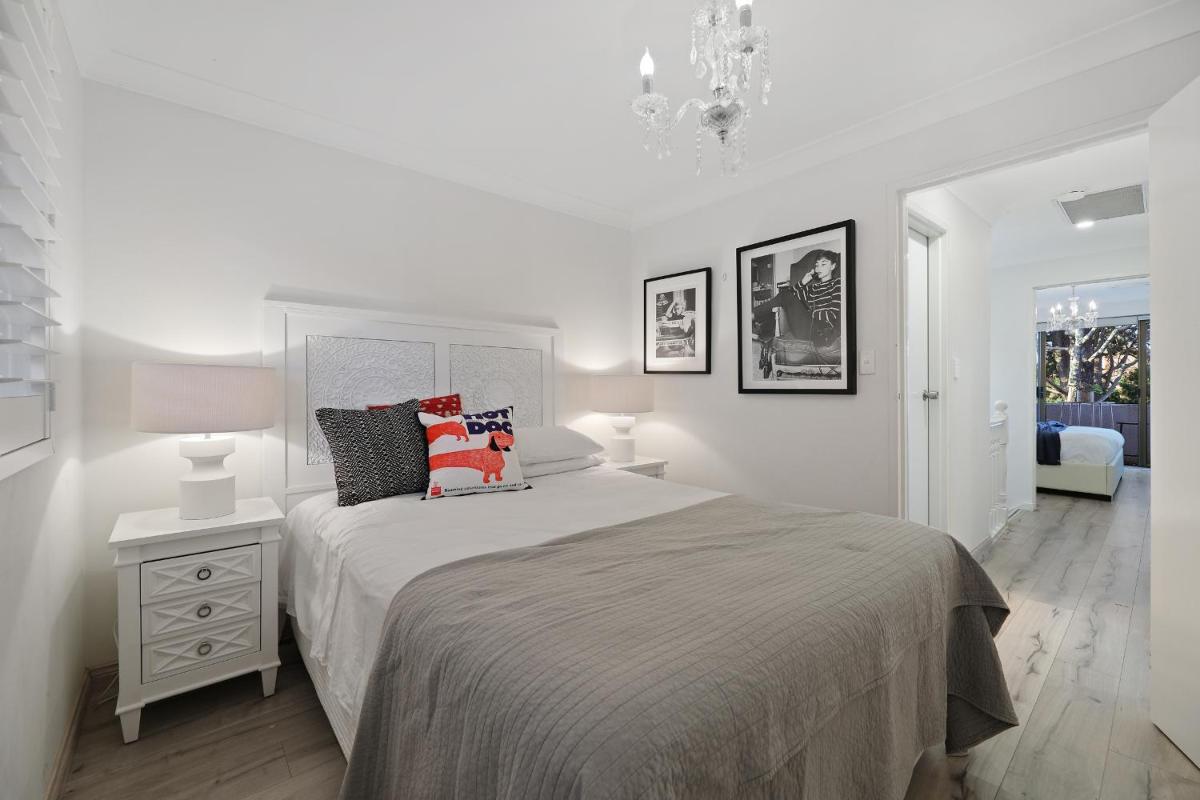 KOZYGURU AUBURN DESIGNED HOME 2 BED WITH FREE PARKING NAU017 - Housity