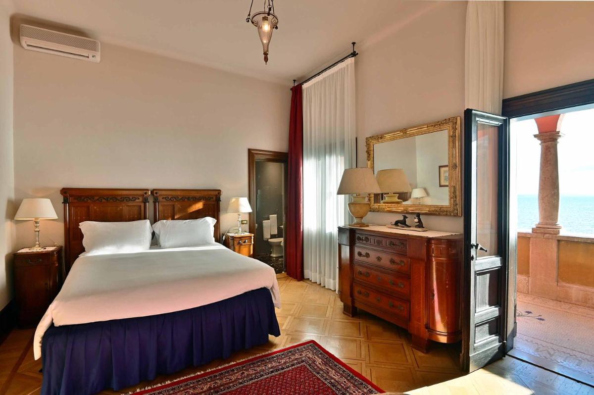 Hotel Villa Fiordaliso - Housity