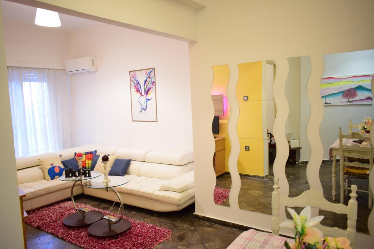 Suitetrails - Mary's Apt 2bedrooms in Allou Fun Park West Athens by MK