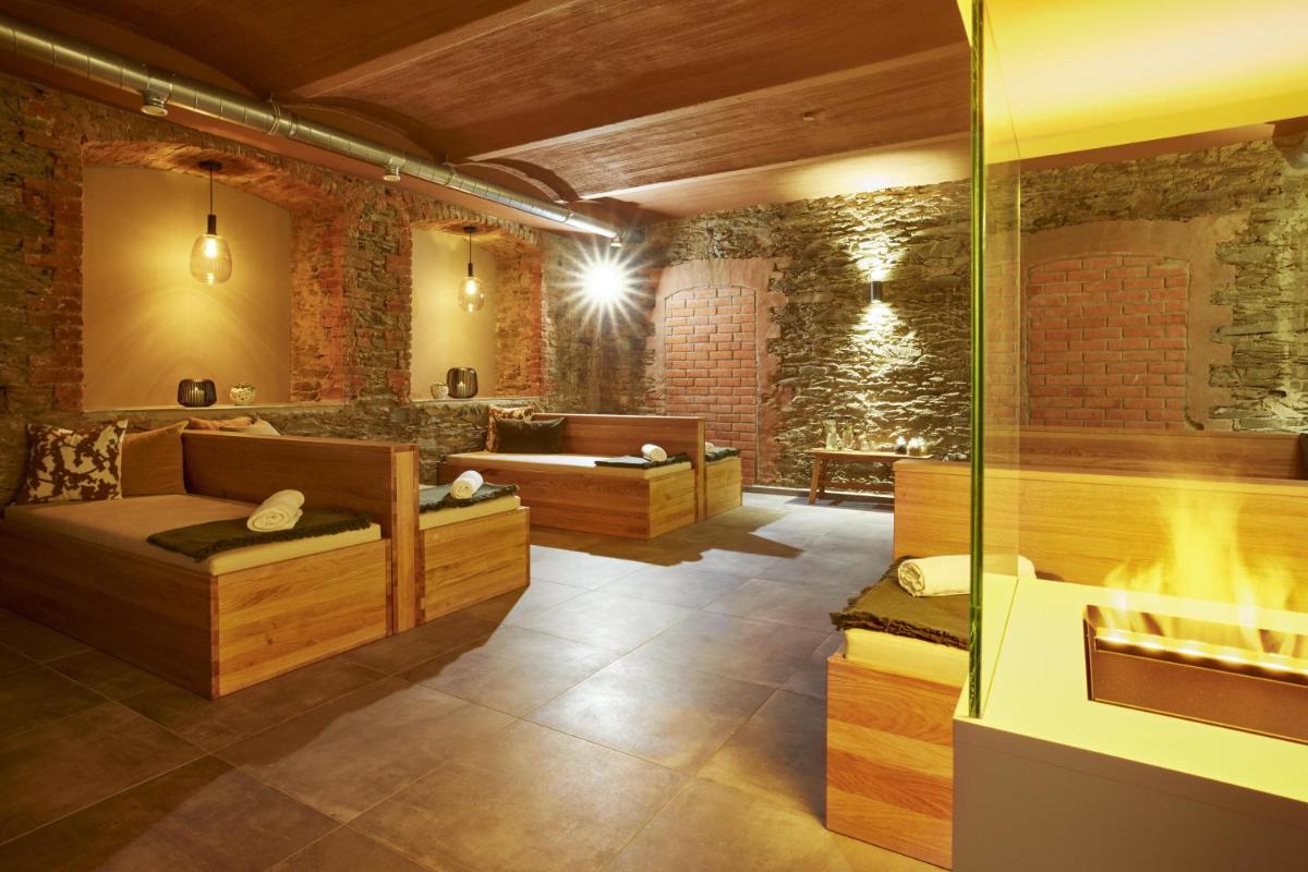 Schlosshotel & Himmelreich Braunfels - Housity