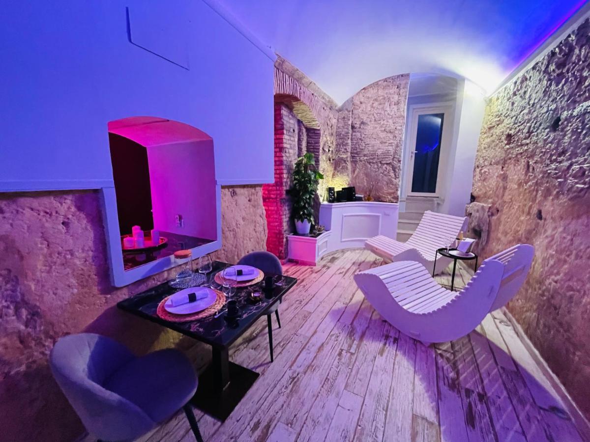 La grotta sul mare - Housity