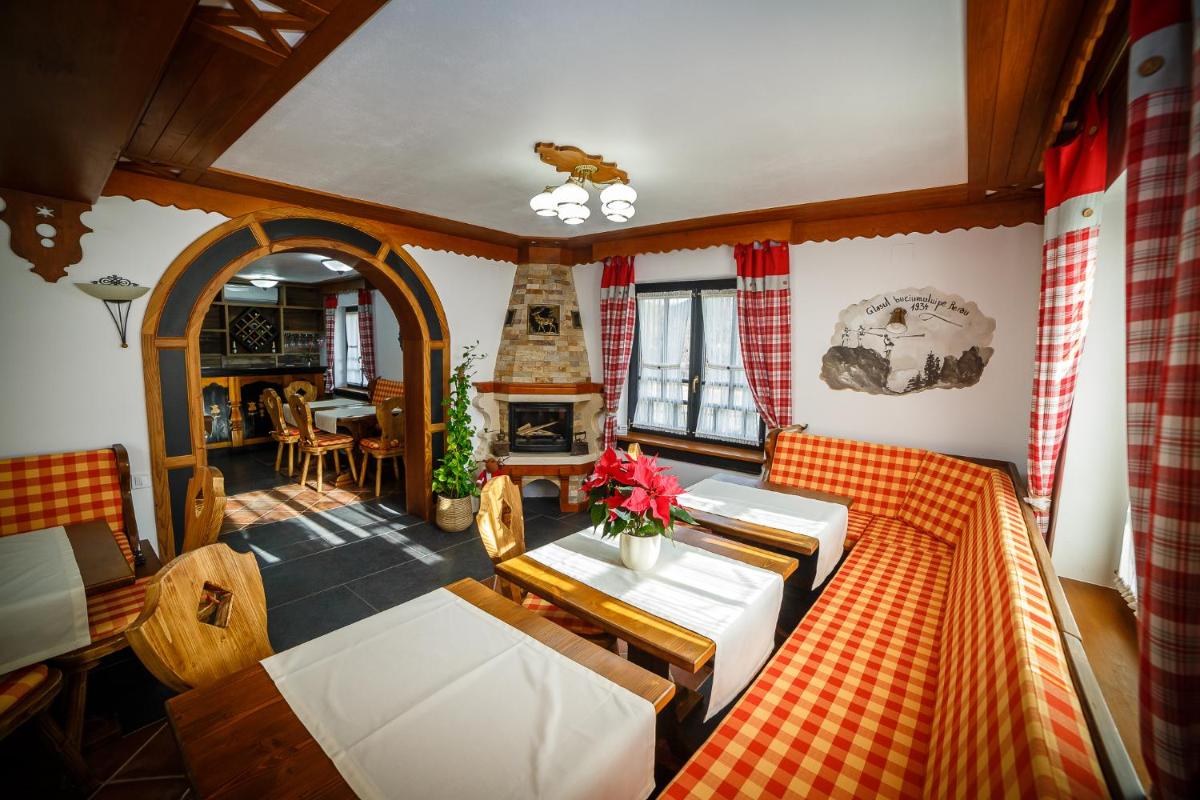 Colț de Austria - Housity