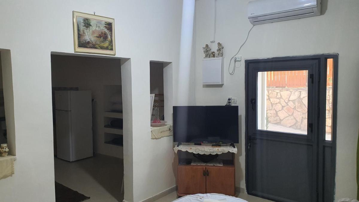 Suitetrails - Reina Guest House