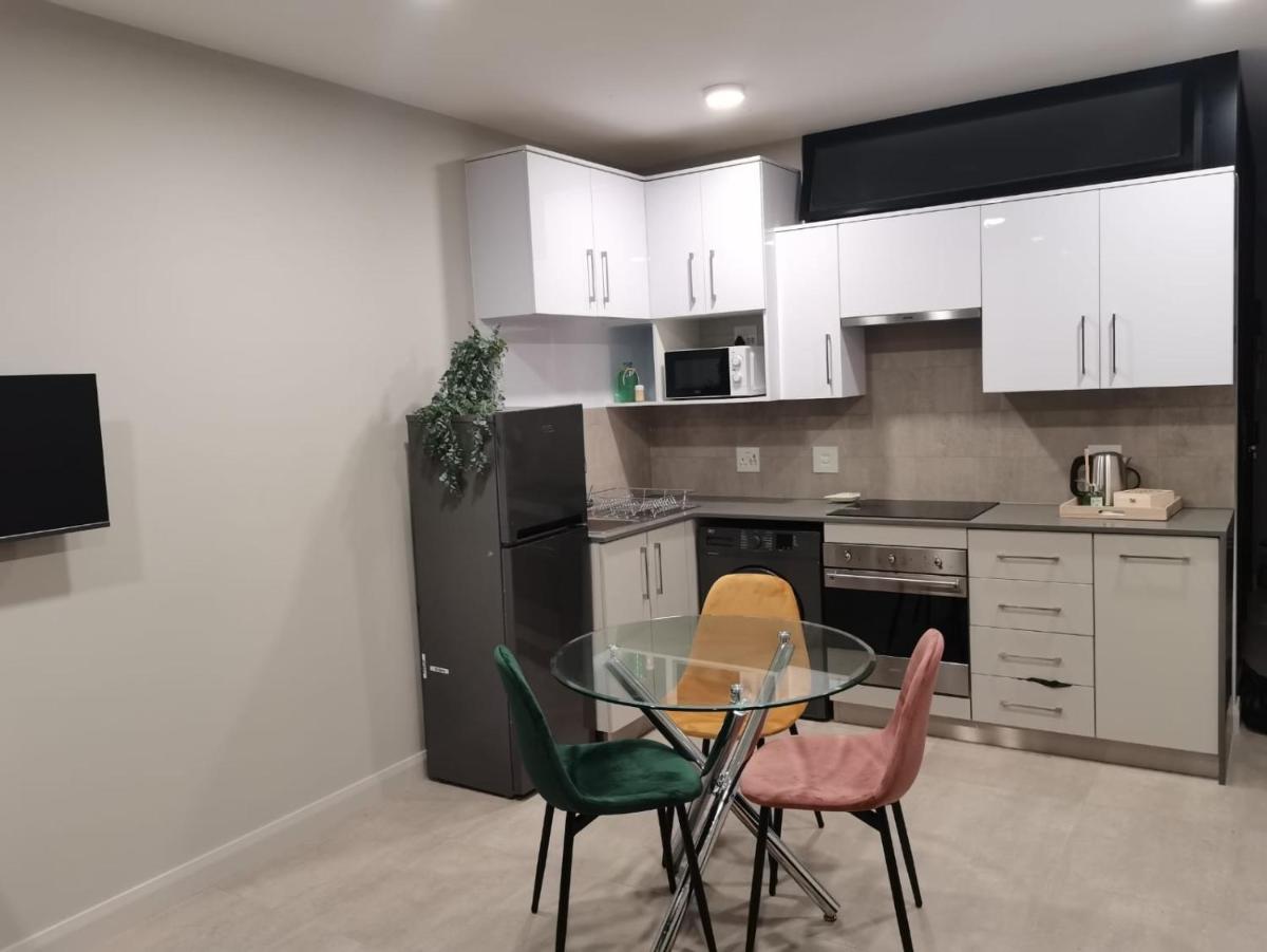 Bella Mare Hibiscus - Housity