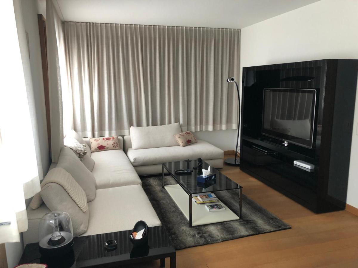St Moritz Luxury Apt and Garage - Housity
